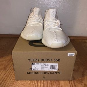 Yeezy Boost 350 V2